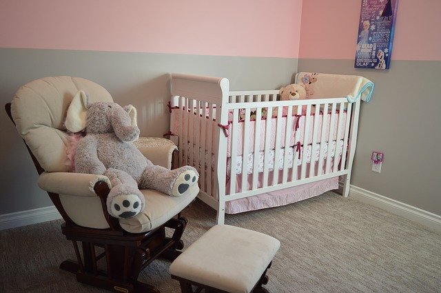 How to convert a spare bedroom into a nursery